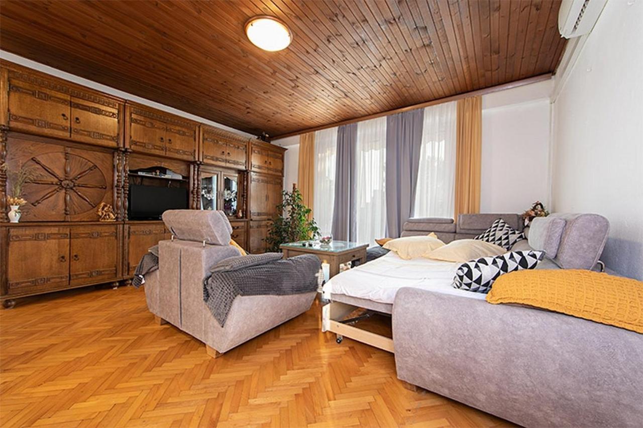 Apartment Tucepi 6695A Kültér fotó